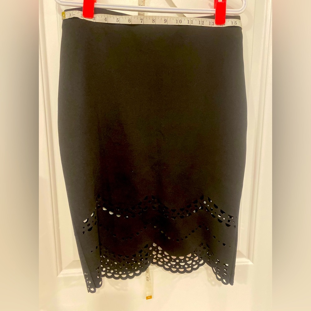 laser cut le chateau skirt black sz 10 - Picture 1 of 8